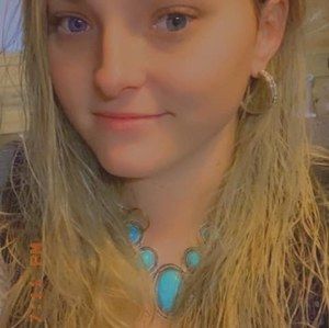 Meet your Posher, Candice